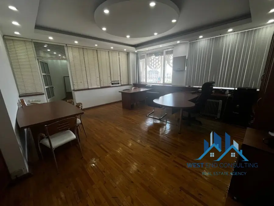 Сдается офис − 55 м²