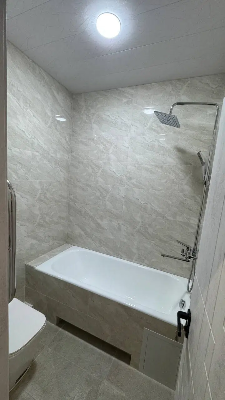 3 xonali kvartira sotiladi − 80 m²