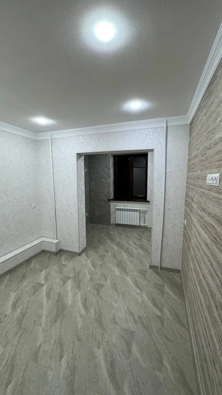 3 xonali kvartira sotiladi − 80 m²