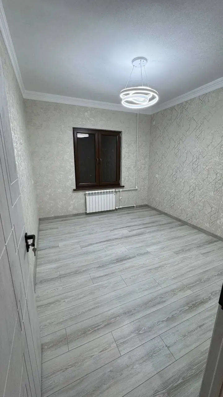 3 xonali kvartira sotiladi − 80 m²