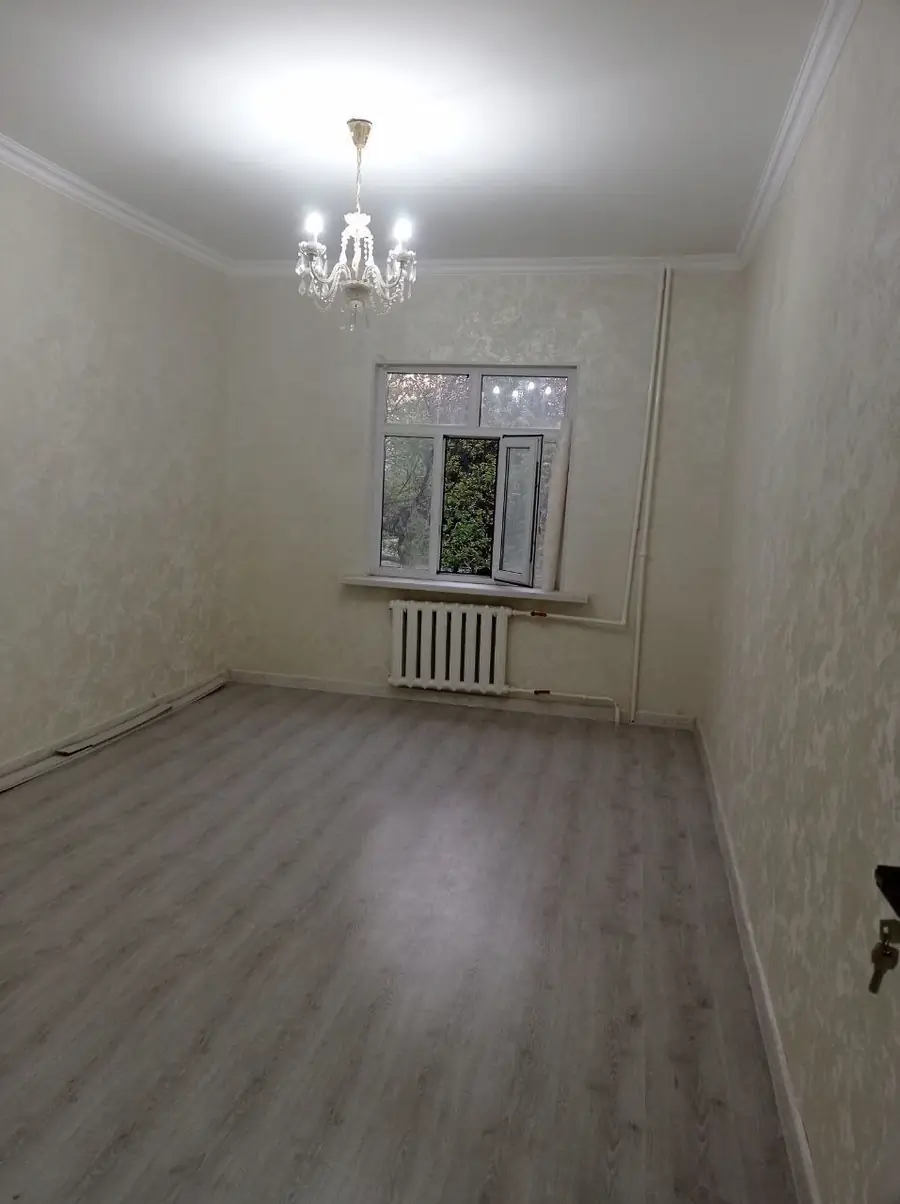 2 xonali kvartira sotiladi − 58 m²