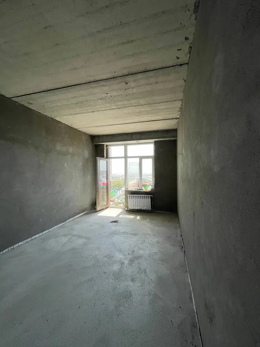 Продается 3-комнатная квартира − 86 м²