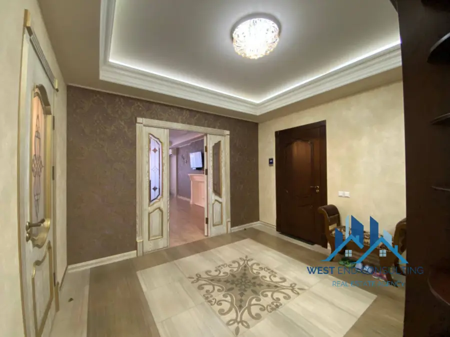 Ijaraga 3 xonali kvartira − 125 m²