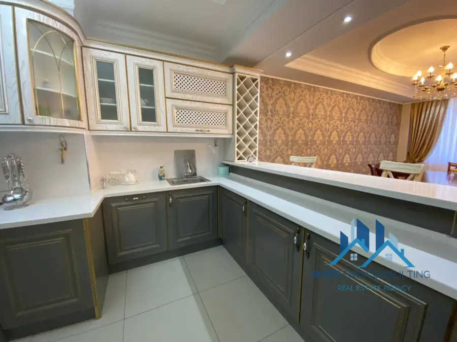 Ijaraga 3 xonali kvartira − 125 m²