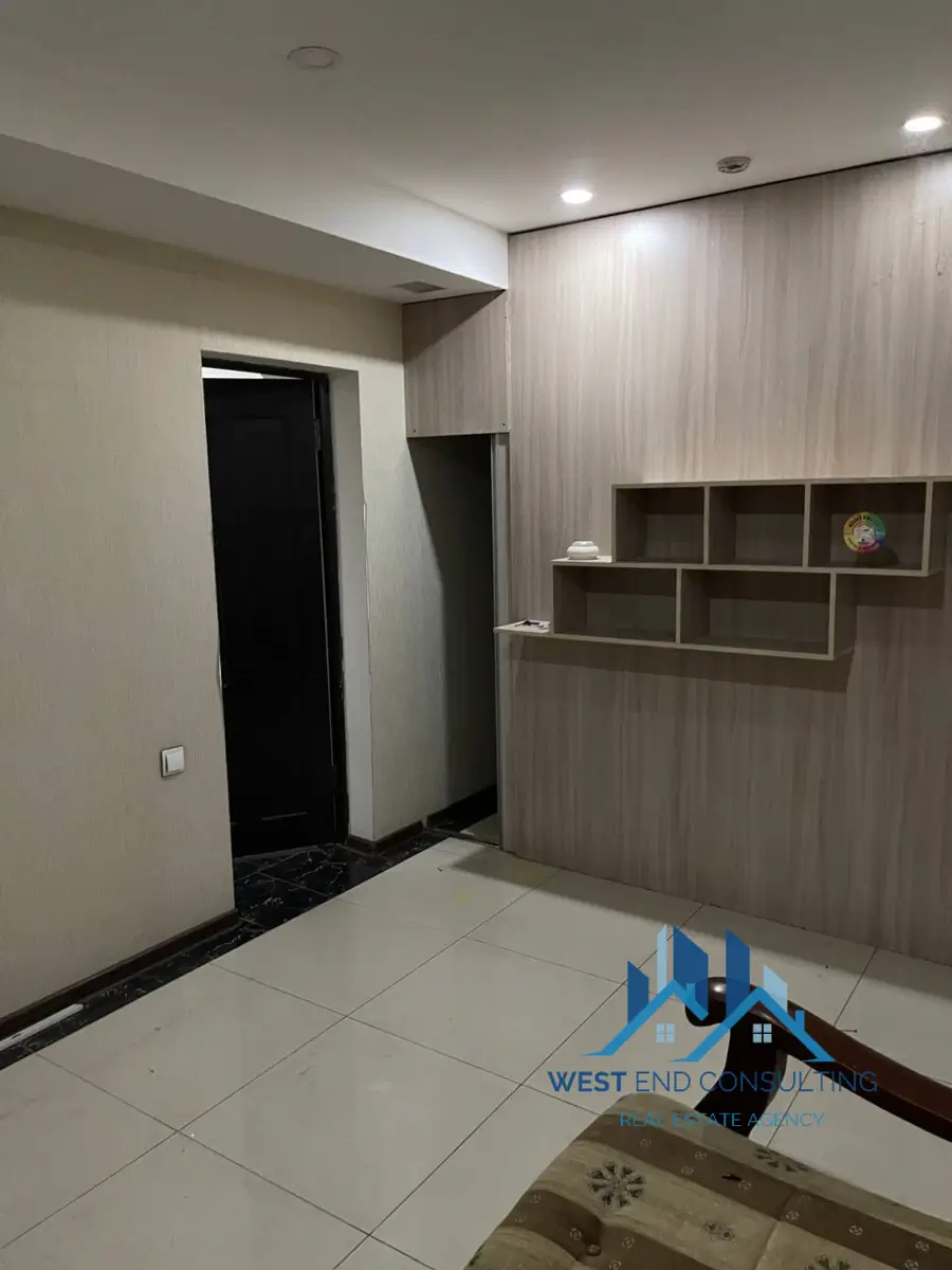 Ofis − 200 m², 1/9 qavat