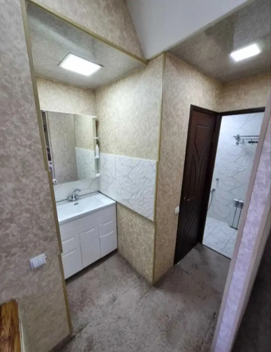 2 qavatli uy sotiladi − 240 m²