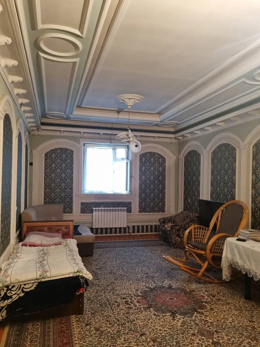 2 qavatli uy sotiladi − 240 m²