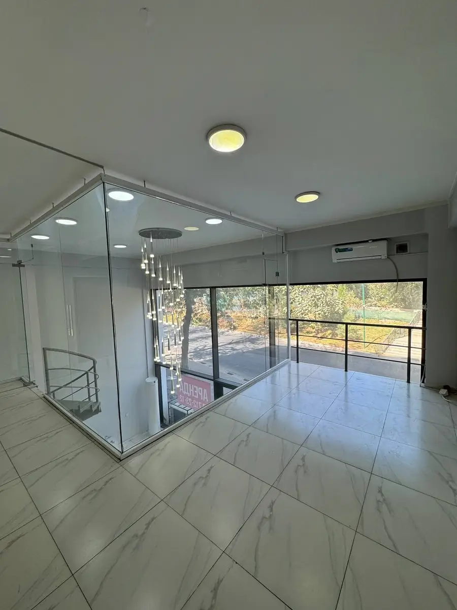 Сдается офис − 215 м²