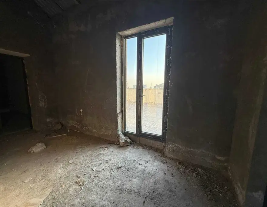 3 xonali kvartira sotiladi − 155 m²