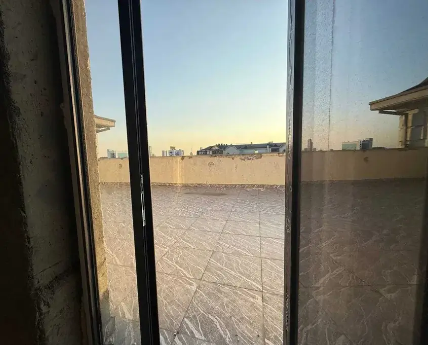 3 xonali kvartira sotiladi − 155 m²