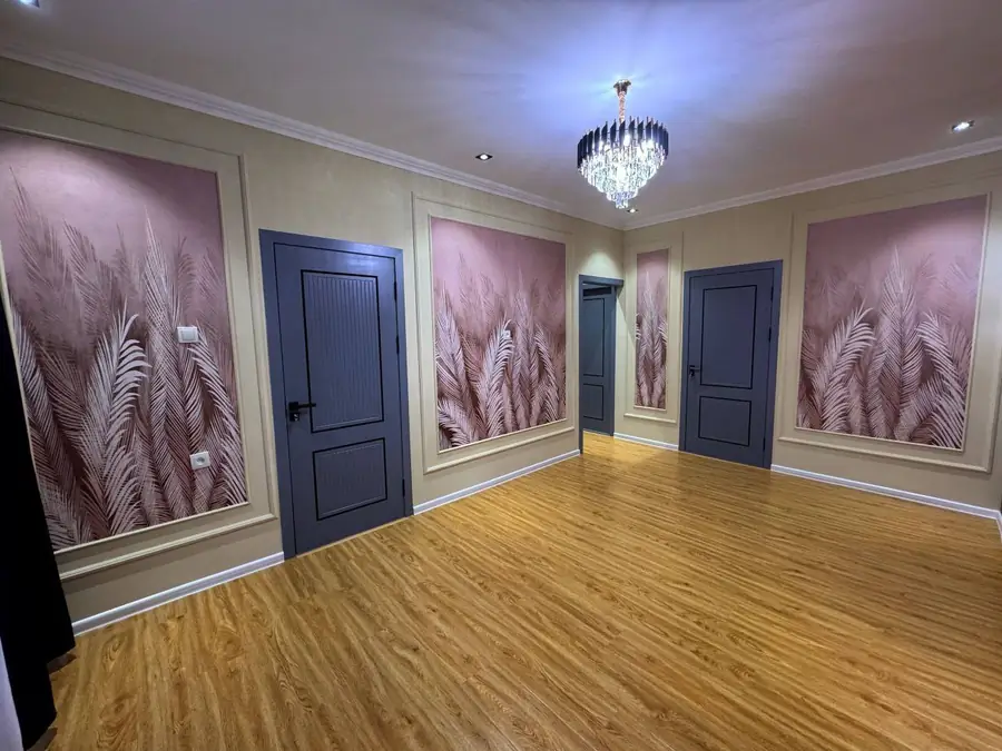 3 xonali kvartira sotiladi − 68 m²