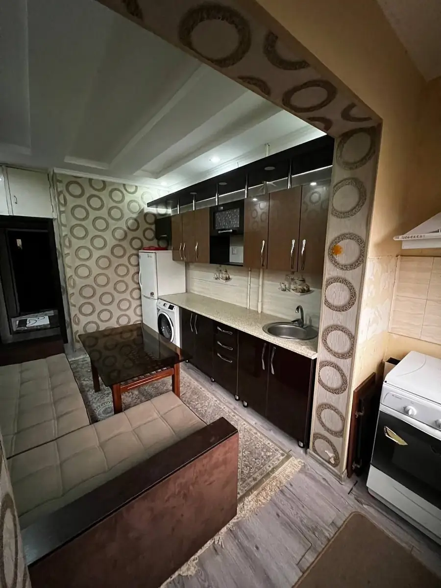 2 xonali kvartira sotiladi − 63 m²