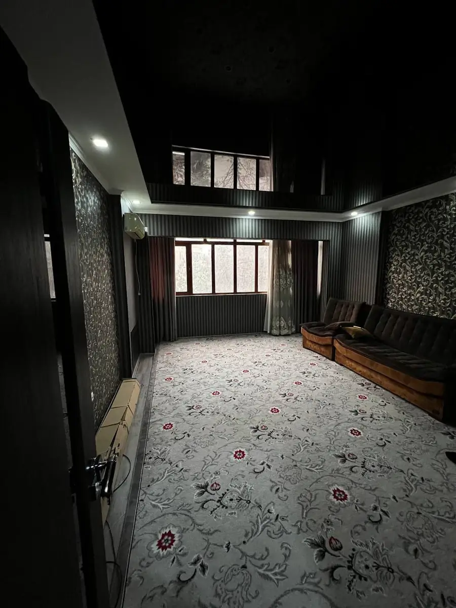 2 xonali kvartira sotiladi − 63 m²