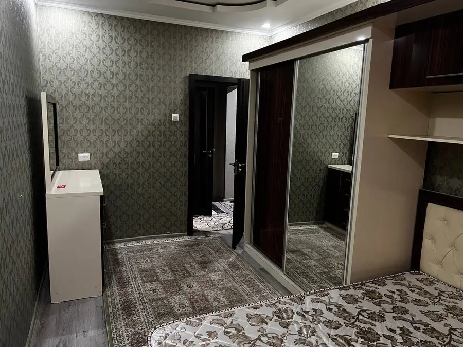 2 xonali kvartira sotiladi − 63 m²