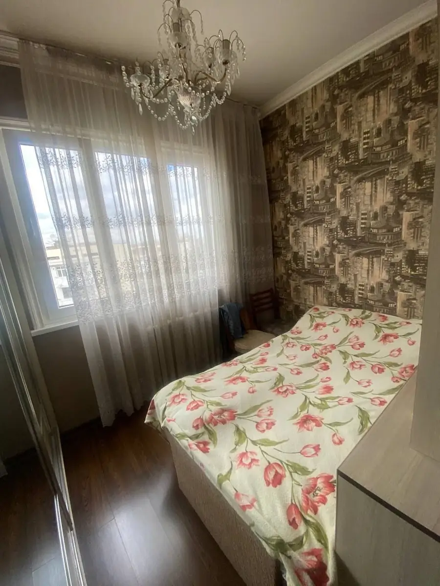 1 xonali kvartira sotiladi − 38 m²