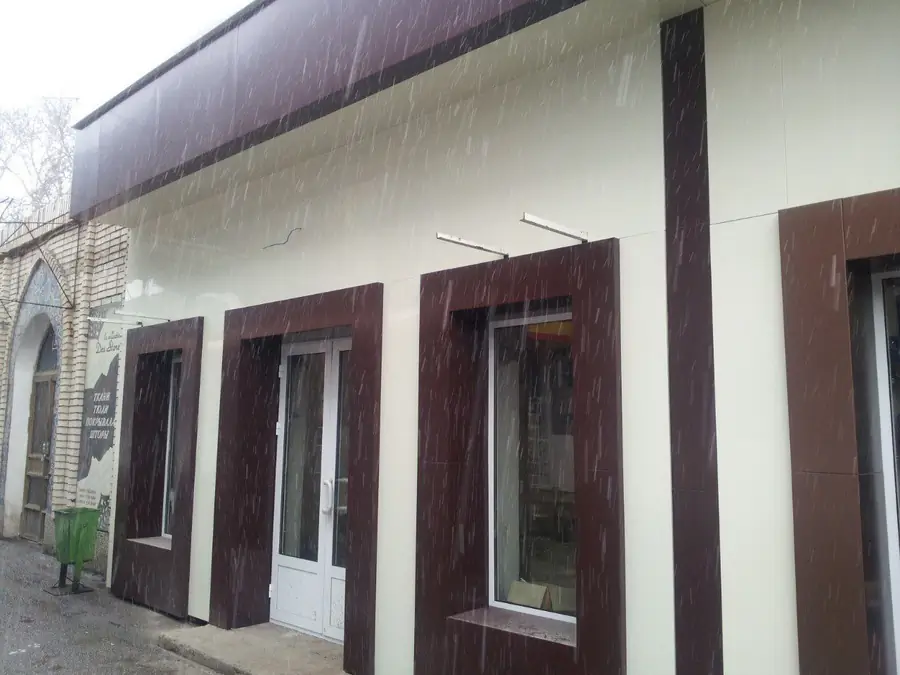 Savdo-sotiq maydoni − 38 m², 1/1 qavat