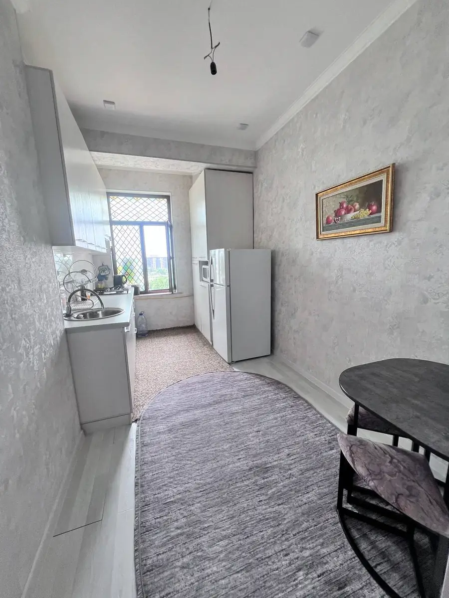 2 xonali kvartira sotiladi − 63 m²