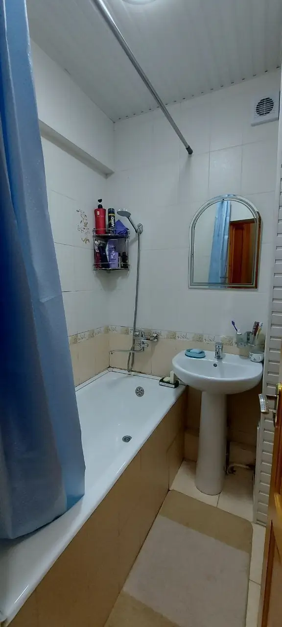 2 xonali kvartira − 50 m², 1/4 qavat