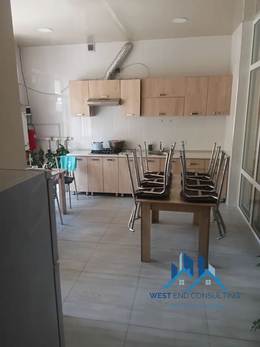 Ofis − 120 m², 1/2 qavat