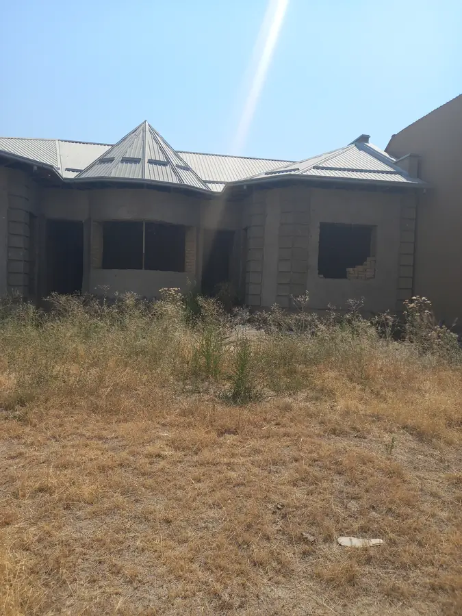 1 qavatli uy − 100 m², 6 sot. 