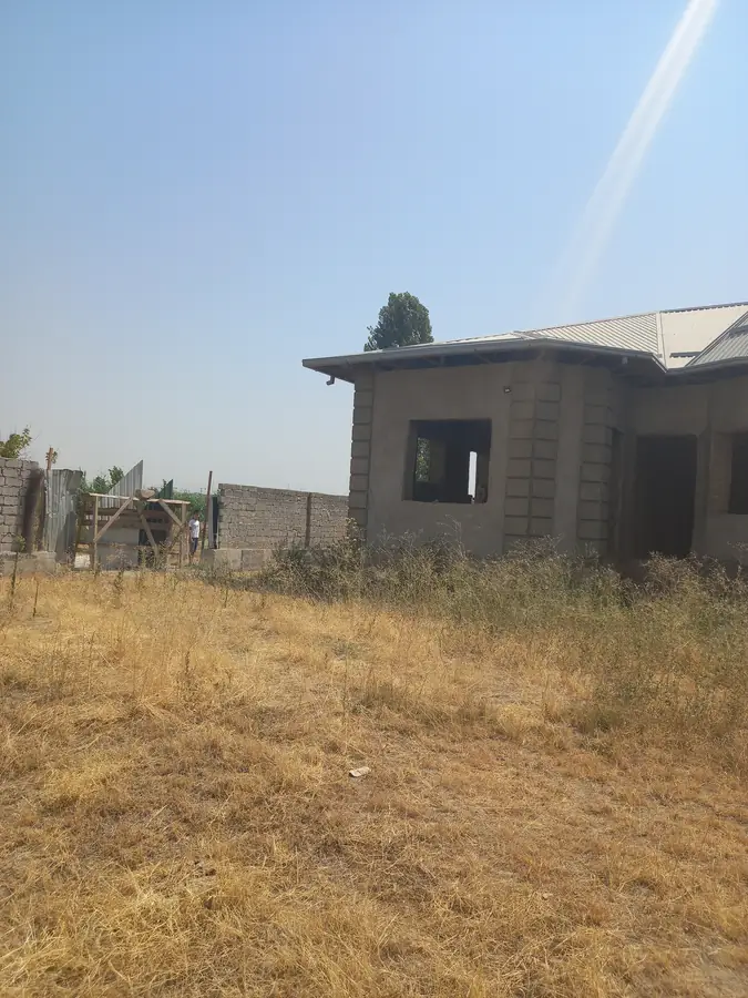 1 qavatli uy − 100 m², 6 sot. 