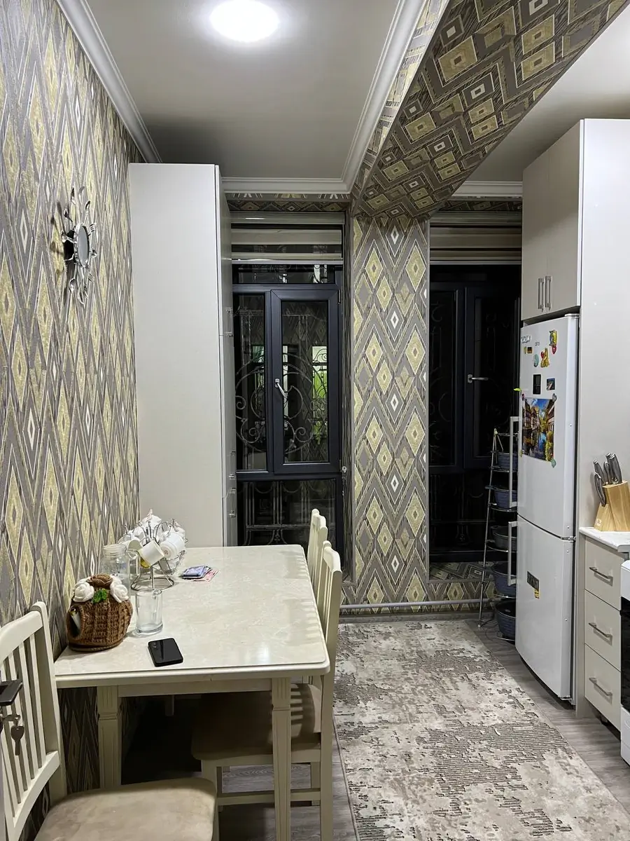 Ijaraga 3 xonali kvartira − 110 m²