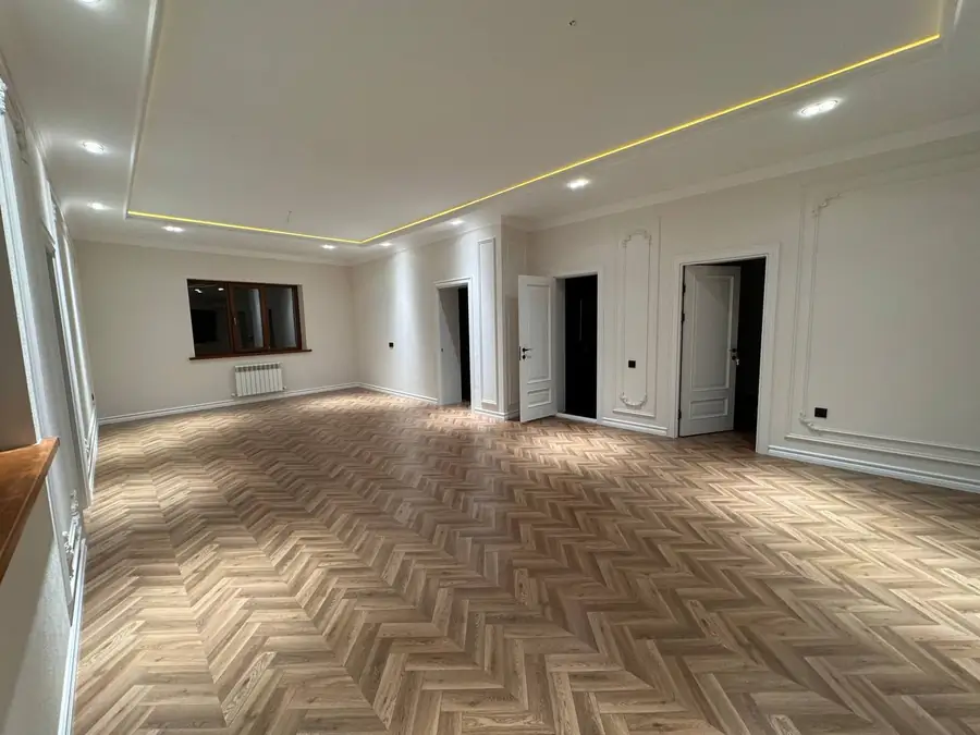 Продается 2-этажный дом − 213 м²