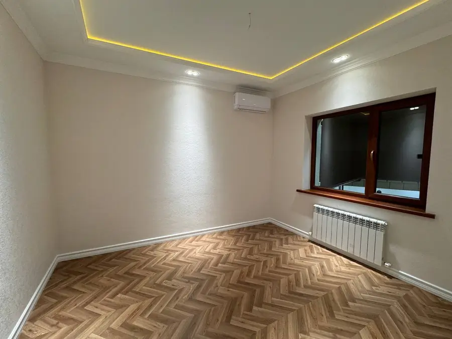 Продается 2-этажный дом − 213 м²