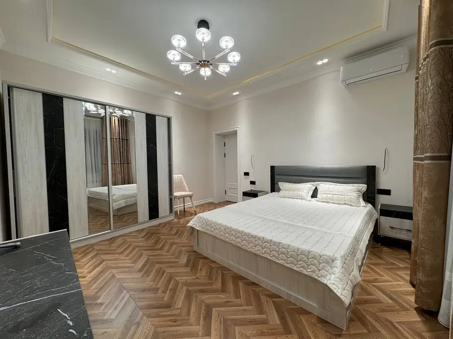 Продается 2-этажный дом − 213 м²