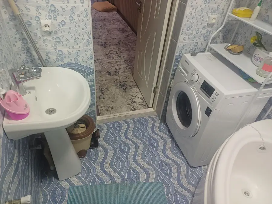 Сдается 2-комнатная квартира − 96 м²