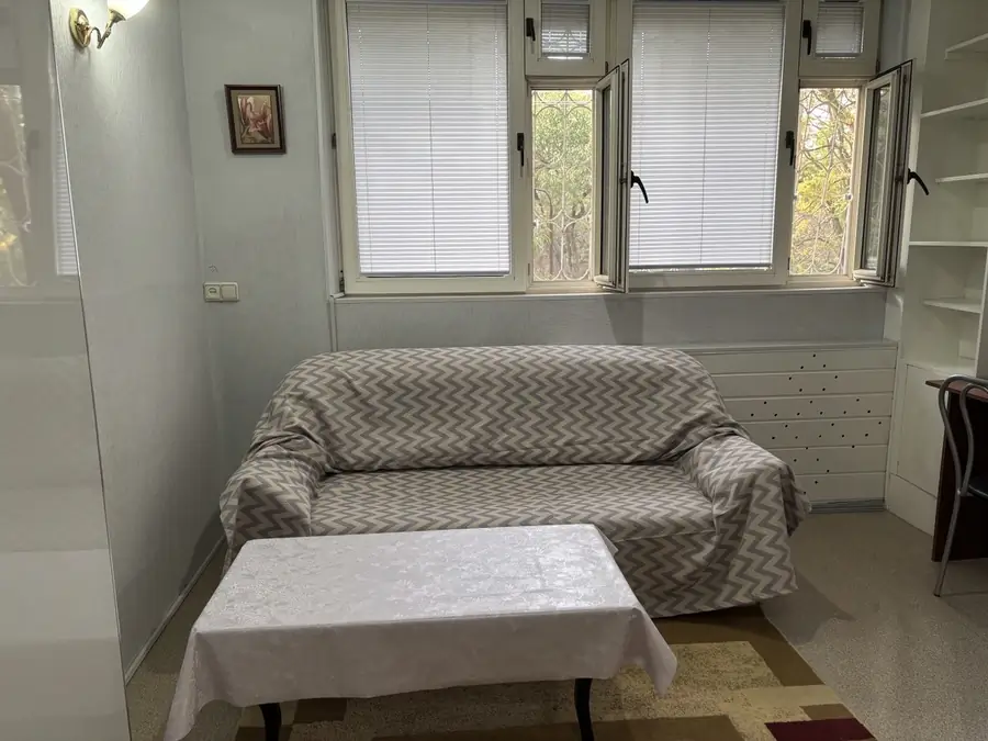 Ijaraga 1 xonali kvartira − 50 m²