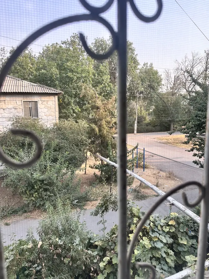 2 xonali kvartira sotiladi − 40 m²