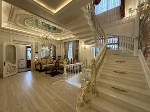 2 qavatli uy sotiladi − 600 m²