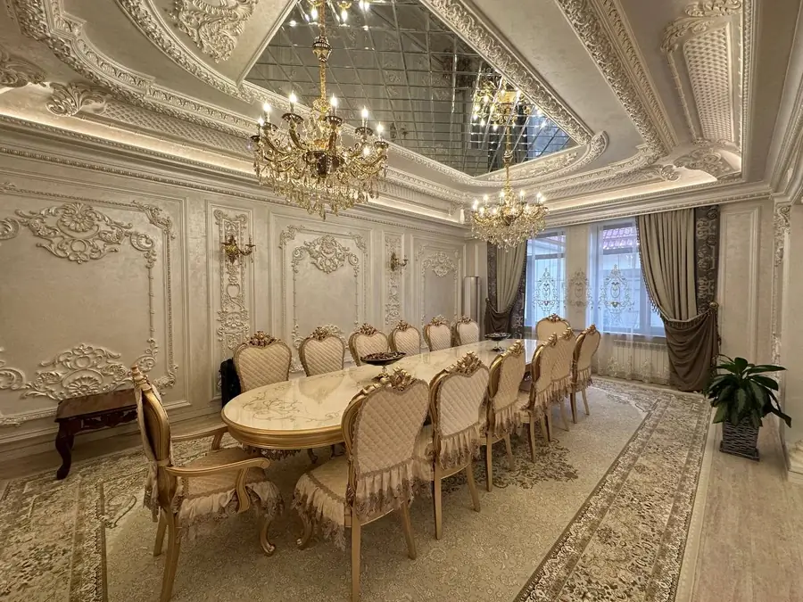 2 qavatli uy sotiladi − 600 m²