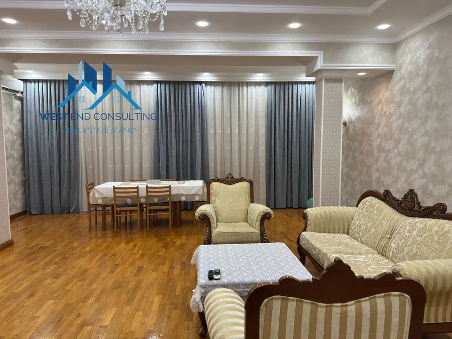 Ijaraga 3 xonali kvartira − 140 m²