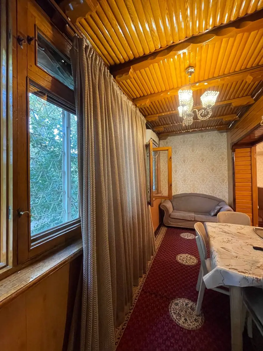 Сдается 3-комнатная квартира − 80 м²