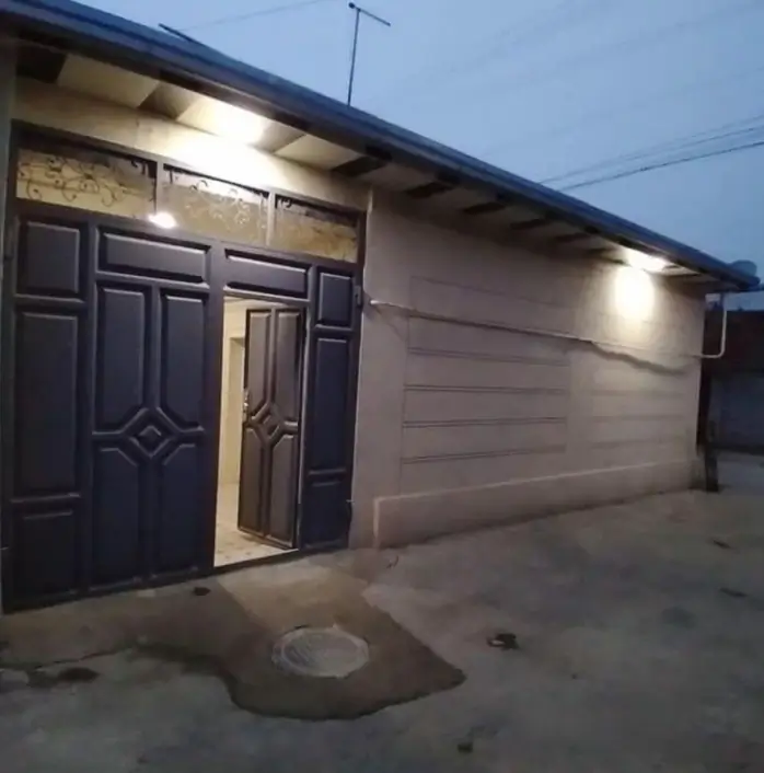 1-этажный дом − 72 м², 0.7 сот.