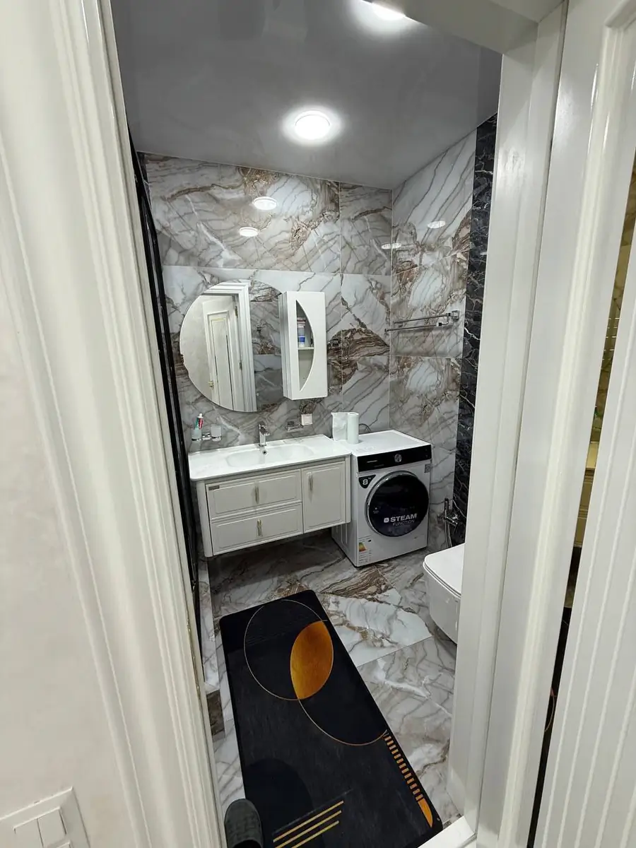 Сдается Более 5-комнатная квартира − 83 м²