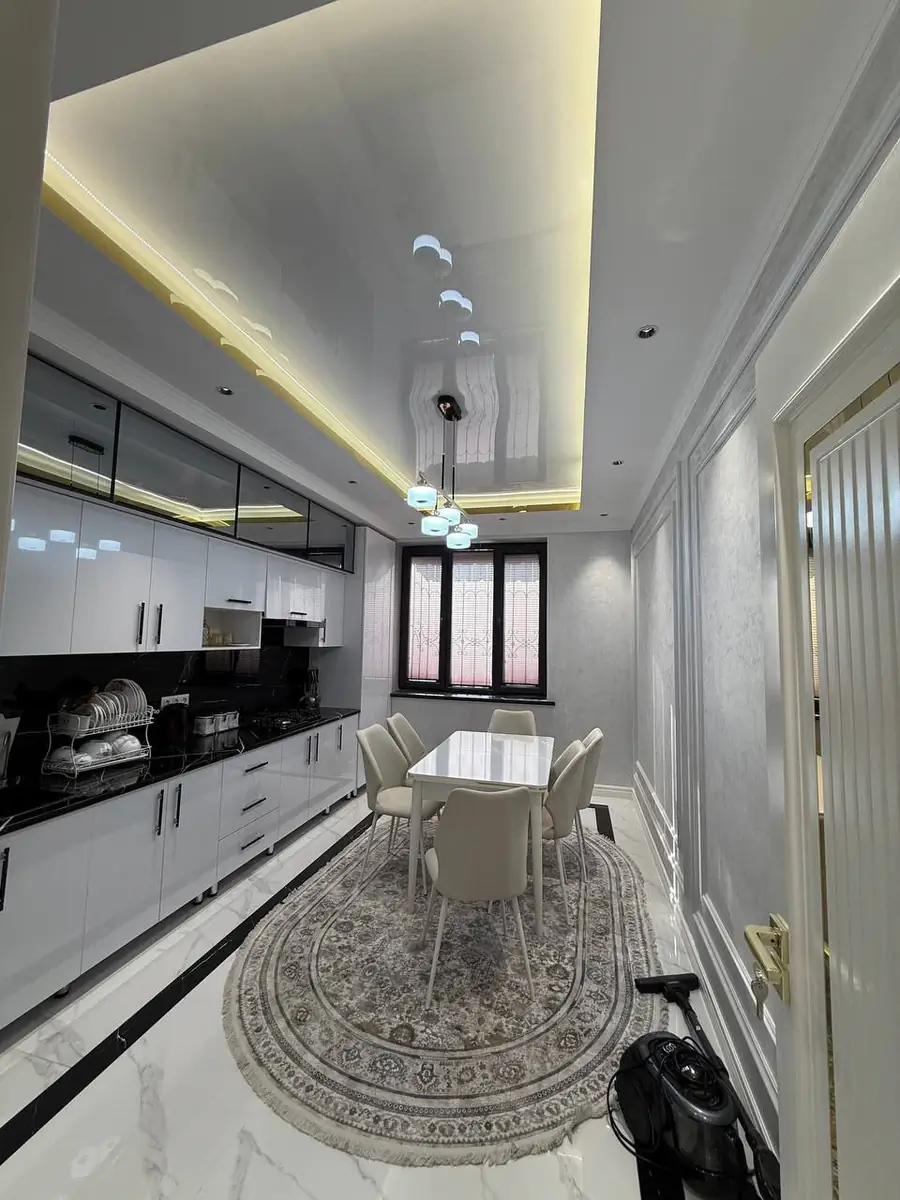 3 xonali kvartira − 83 m², 7/10 qavat