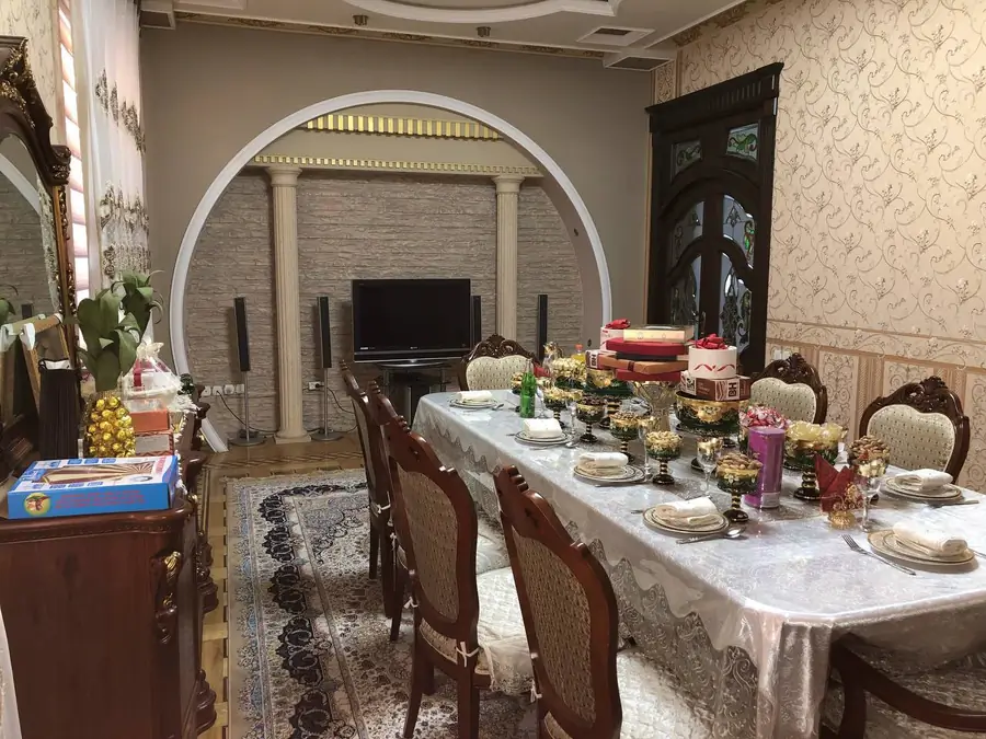 2 qavatli uy sotiladi − 320 m²