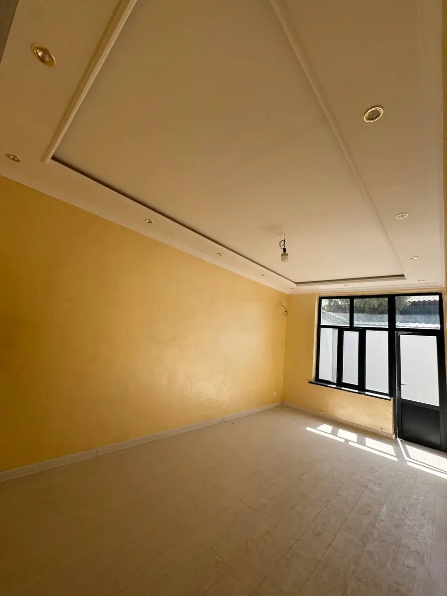 Yer uchastkasi sotiladi − 2.4 sot.