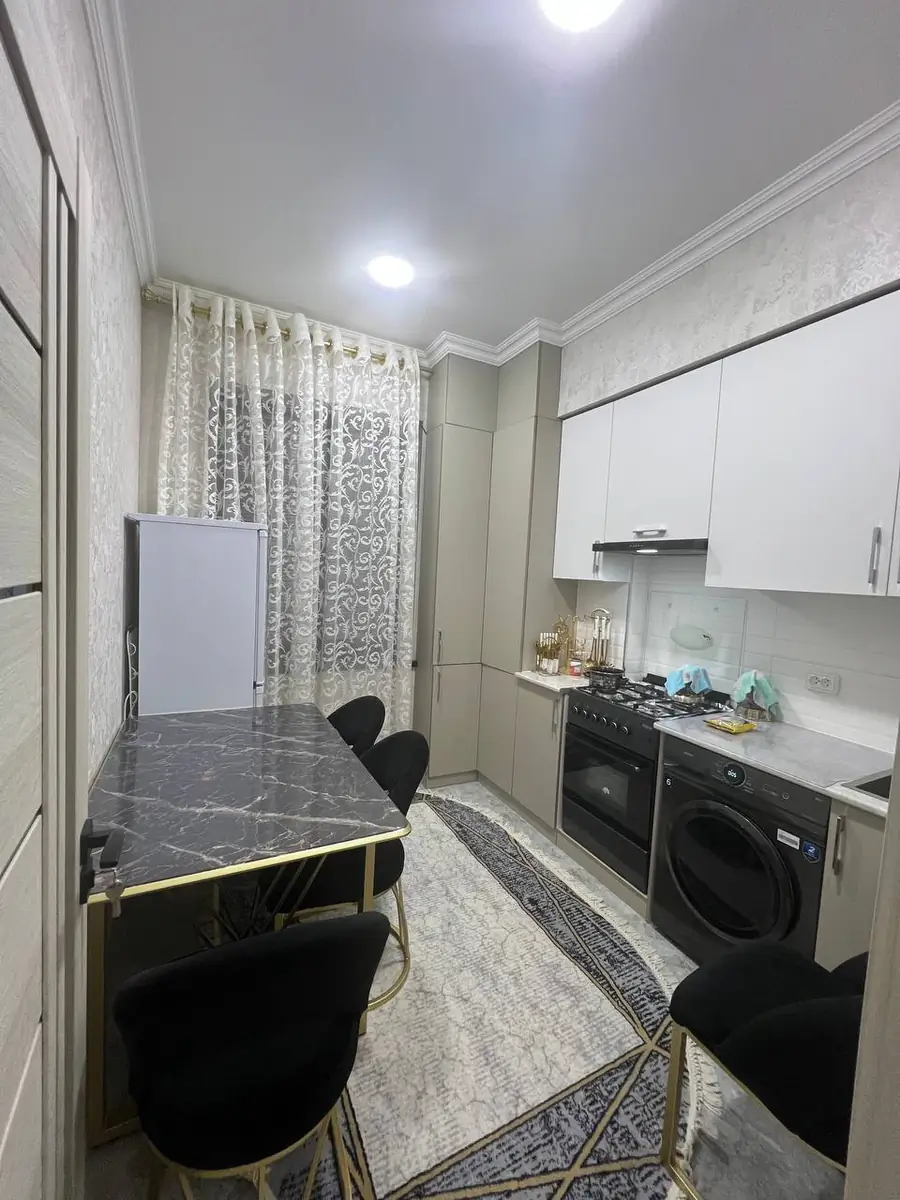 1 xonali kvartira − 40 m², 4/4 qavat