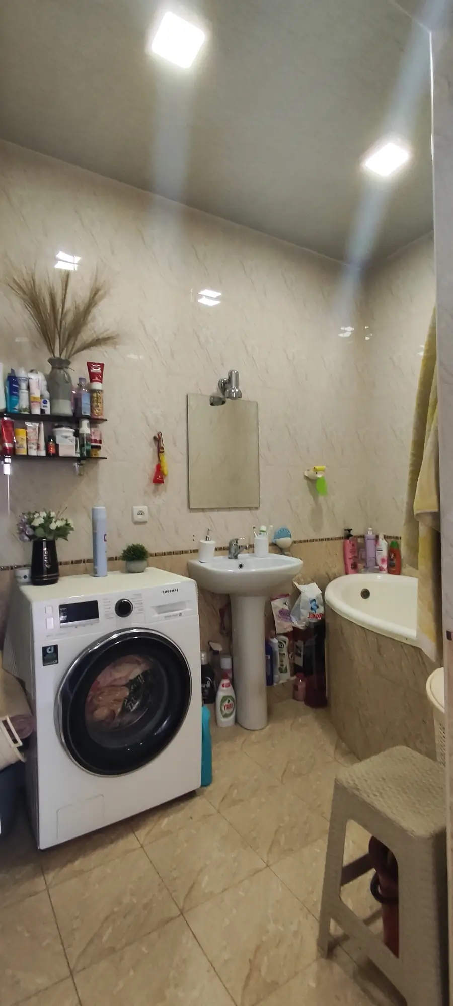 2 xonali kvartira sotiladi − 67 m²