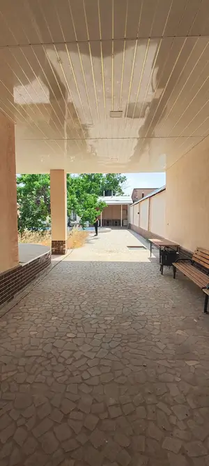 1-этажный дом − 279 м², 5.3 сот.