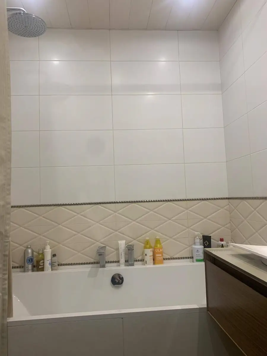 Сдается 2-комнатная квартира − 51 м²