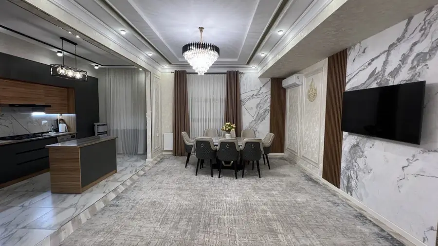 4 xonali kvartira sotiladi − 122 m²