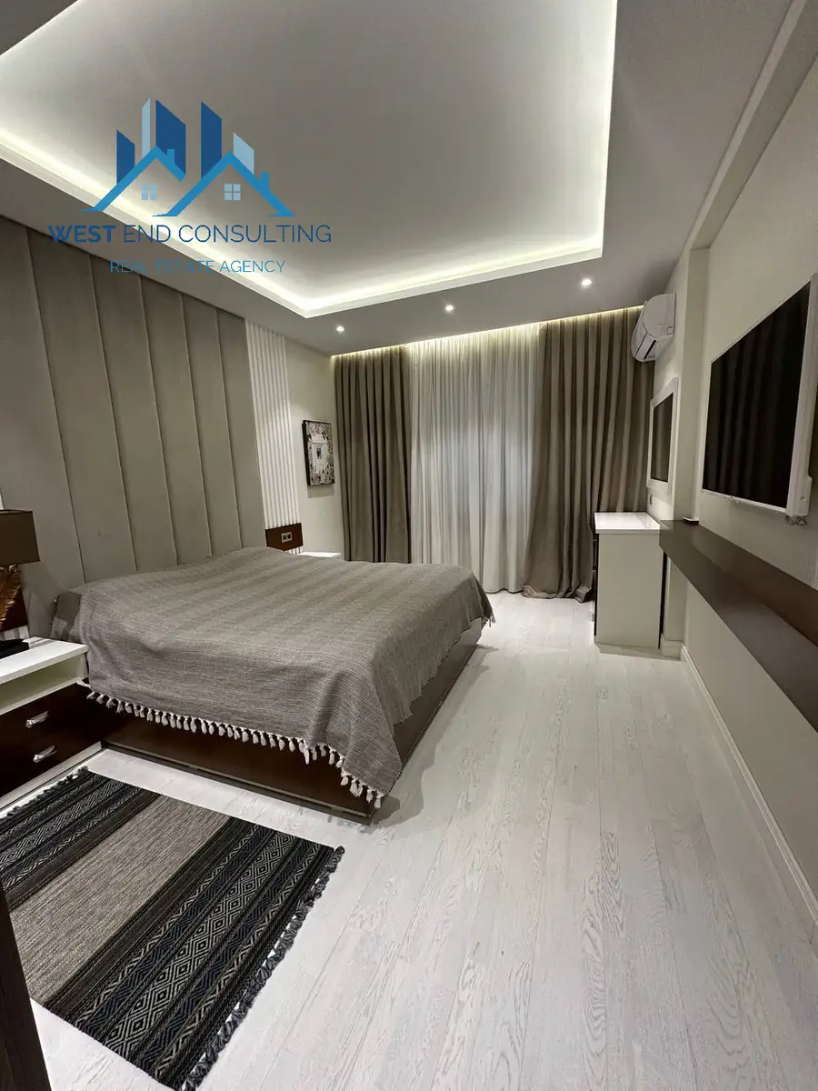 Сдается 3-комнатная квартира − 100 м²