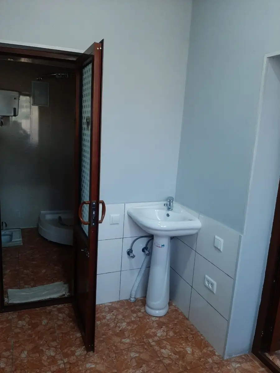 Ishlab chiqarish sotiladi − 137 m² 