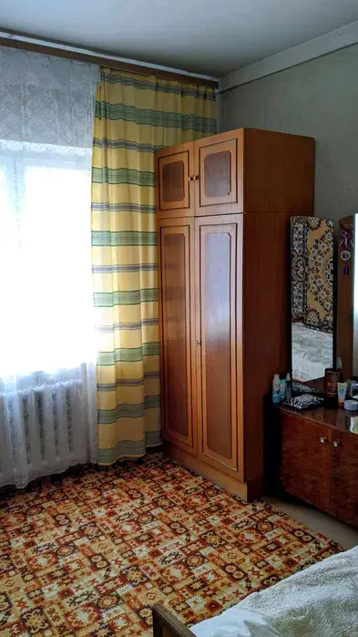 3 xonali kvartira sotiladi − 76.8 m²