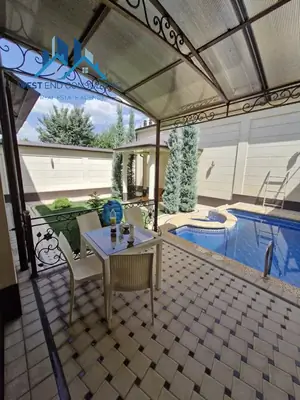 Ijaraga 2 qavatli uy − 300 m²